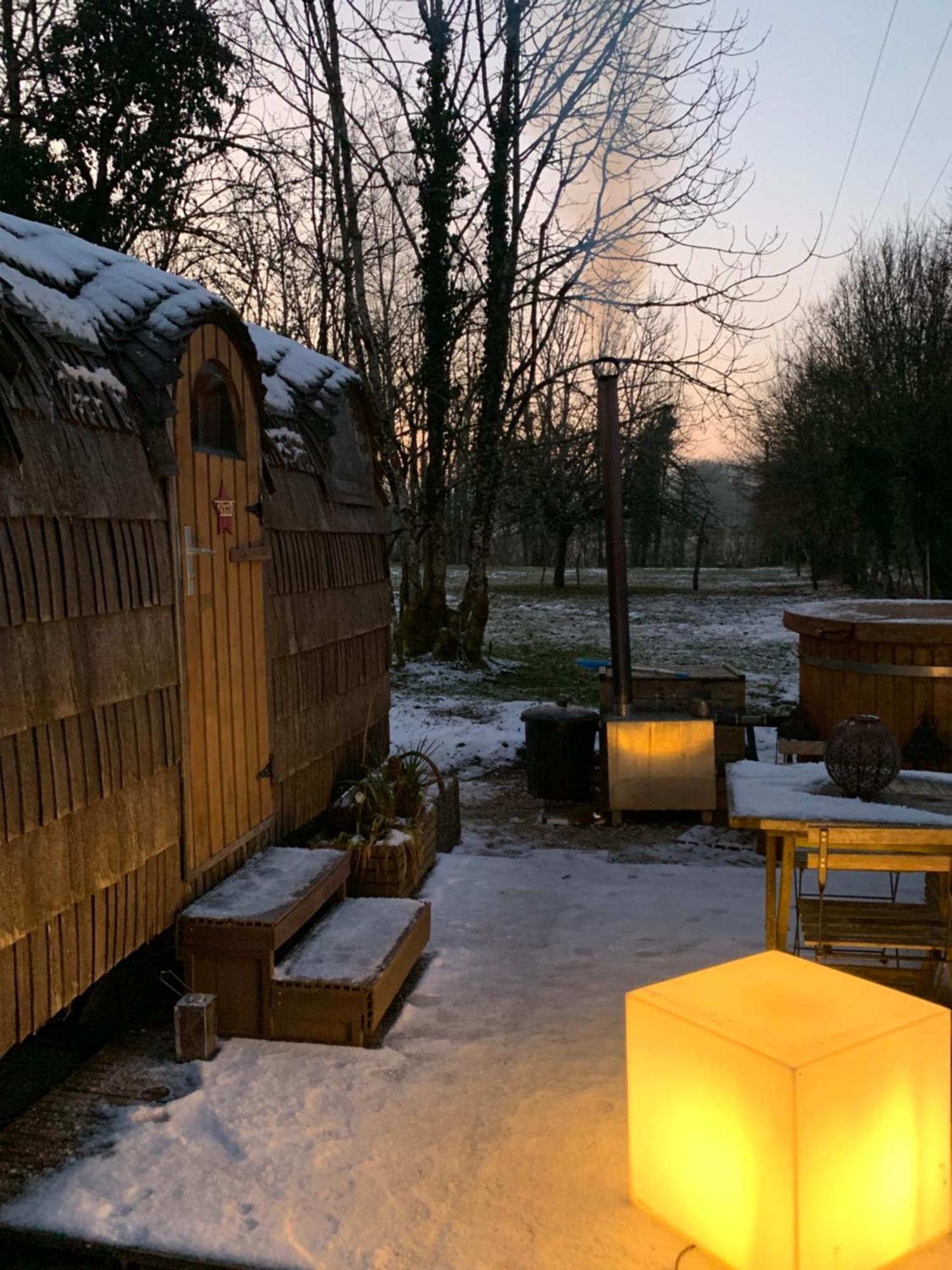 Cabane En Bois Avec Bain Nordique Et Sauna Marigny  Exteriör bild